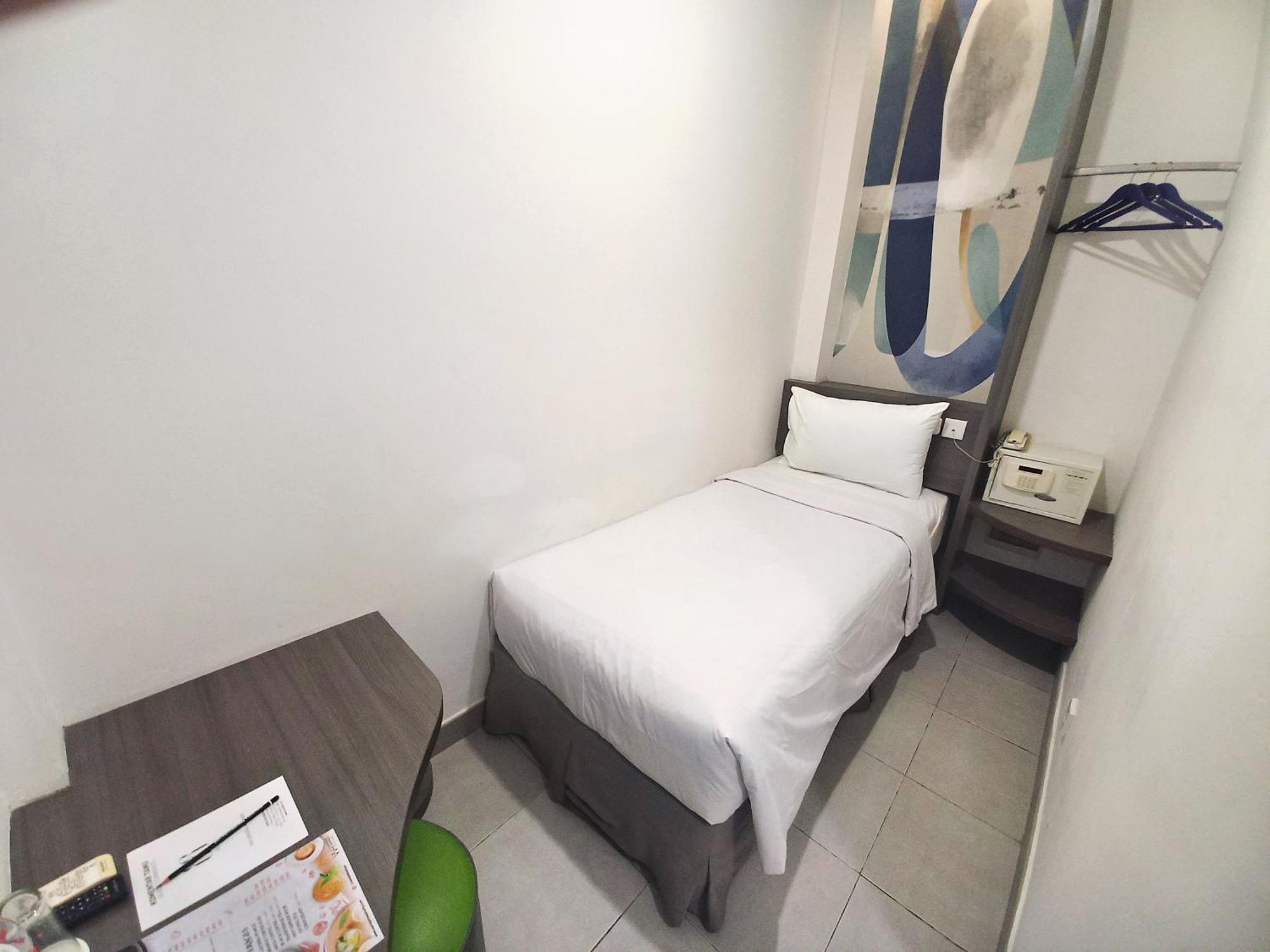 Hotel 88 Kedoya