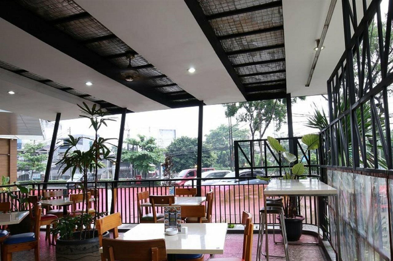Hotel 88 Kedoya Jakarta